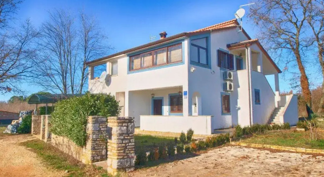 Апартаменты Alma Apartment