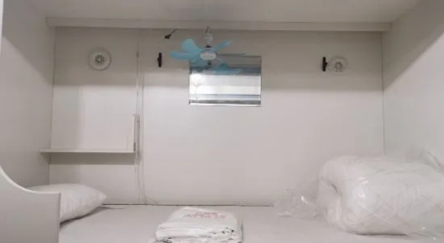 Мужская капсула Deluxe Yunlou Xin Nest Capsule Hotel Private Honey Cabin Hostel (Guilin North Station)