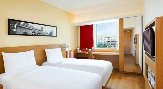 Номер Standard ibis Hyderabad Hitec City - An Accor Brand