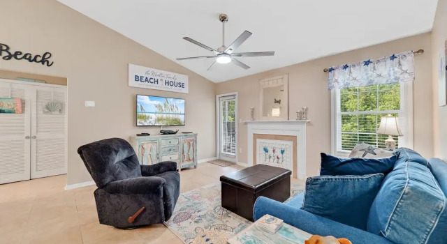 Номер Standard Charming Condo With Luxe Amenities Less Than 10 Minutes From the Beach