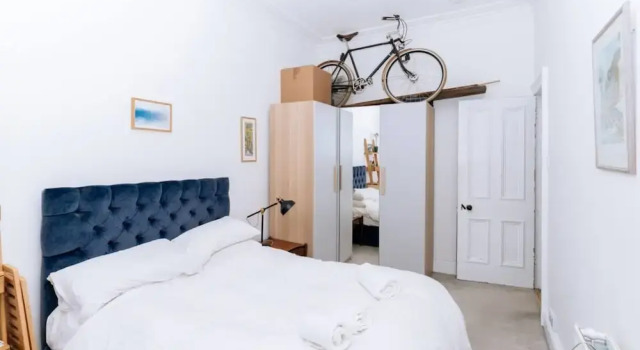Spacious 3 Bedroom Flat in Edinburgh, Забронировать Отель Эдинбург Midlothian, рядом с Национальный музей Шотландии