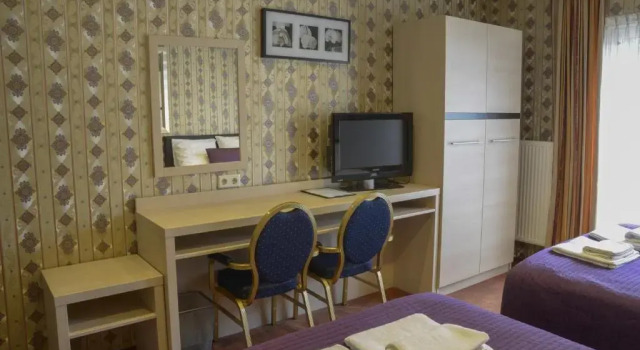 Четырёхместный номер Standard Hotel Zwanenburg Amsterdam Airport