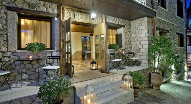 Xenonas Iresioni, Book Hotel Distomo-Arachova-Antikyra 