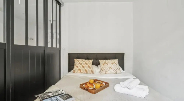 Modern Central Paris Flat by Les Halles, Забронировать Апартаменты/квартира Париж Иль-де-Франс, рядом с Станция метро Rambuteau