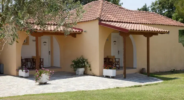 Бунгало Hotel Kanali