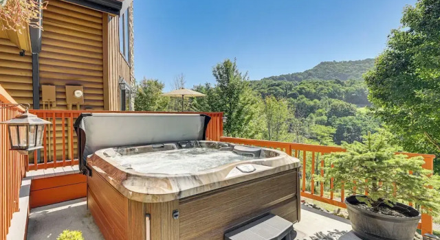 Коттедж Deck & Mtn Views: Log Cabin By Snowshoe Mountain!
