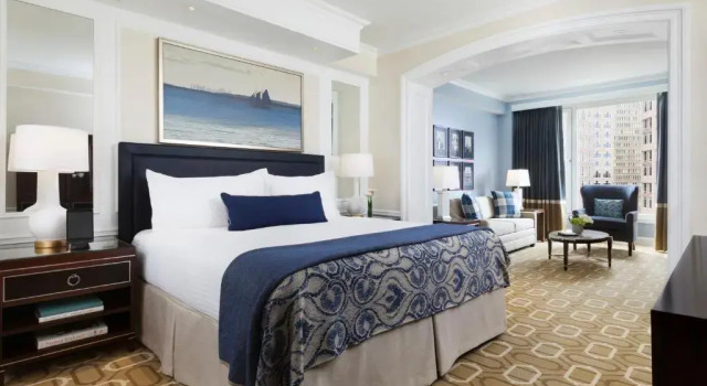 Двухместный номер Deluxe с видом на город Boston Harbor Hotel