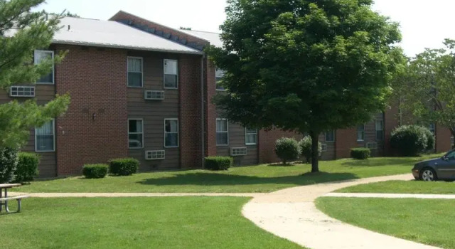 IHG Army Hotels Sturgis Heights, Prenota Hotel Fort Leonard Wood Missouri