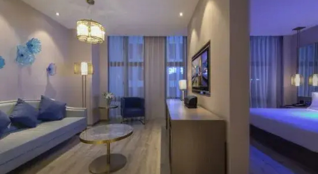 Люкс Deluxe Orange Hotel Shanghai Pudong Airport