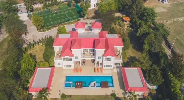 Siddha Wellness Village, Rezervovat Hotel Hotely v Haryana s bazénem, Bazén