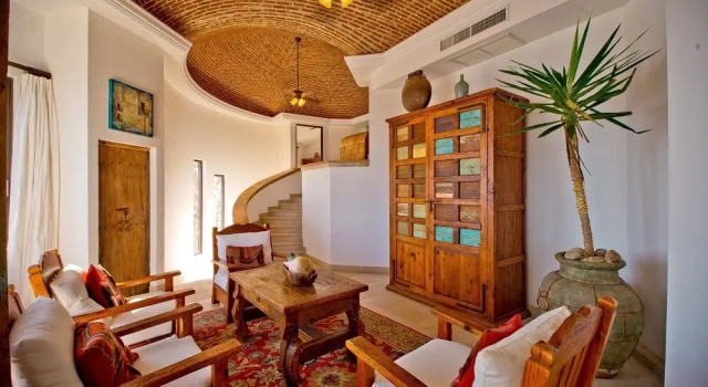 Amazing Oceanfront Villa Near Downtown: Villa Grande, Забронировать Вилла Отели Южной Нижней Калифорнии с парковкой, Парковка