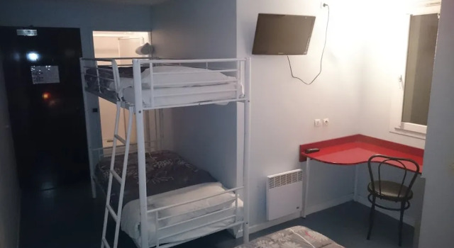 Четырёхместный номер Standard Hotel du Triangle