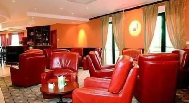 Hôtel Restaurant Le Tulipier, Rezervovat Hotel Cransac Aveyron