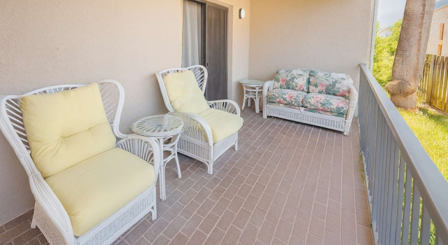 Номер Standard Short Walk to Beach - Pool - 1st Floor
