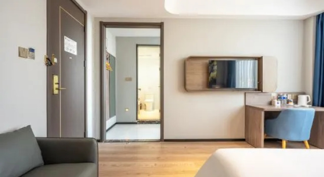 Люкс Superior 7 DaysInn Premium  (Dongying Dongcheng)