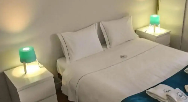 Furnaka Village EcoSurf, Rezervovat Hotel Hotely v Oeste s parkováním, Parkování