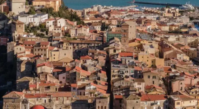Torrione San Giovanni I, Забронировать Отель Отели Террачина с парковкой, Парковка