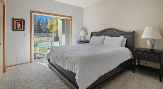11 Tournament 5 Bedroom Home by RedAwning