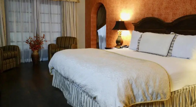 Номер Standard Ramada by Wyndham Las Cruces Hotel & Conference Center