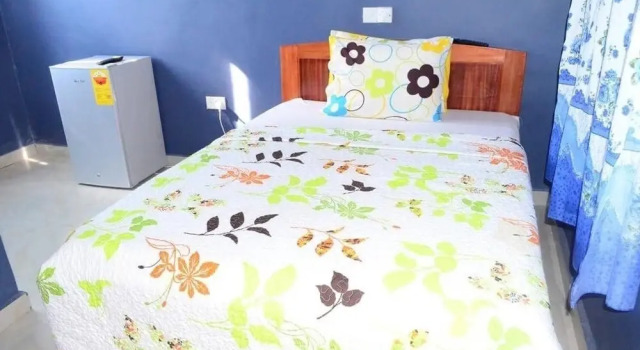 Yabah Hotel, Buchen Sie Hotel Axim Nzema East