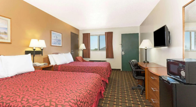 Четырёхместный номер Standard Days Inn by Wyndham Paxton