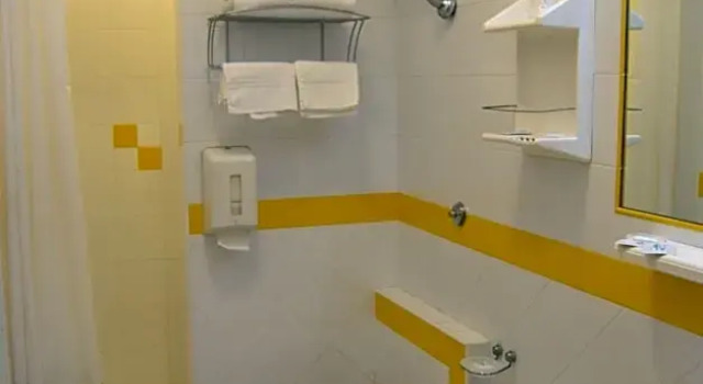 Трёхместный номер Standard Yellow Park Hotel