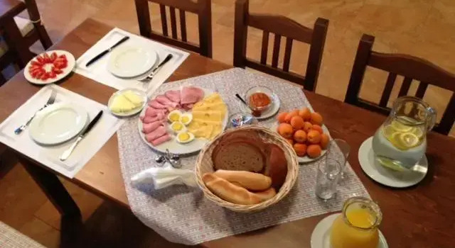 Penzion u sklepů, Prenota Hotel Hotel a Moravia meridionale con parcheggio, Parcheggio