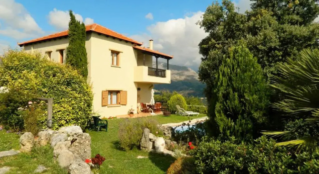 Вилла с 3 комнатами Crete Family Villas