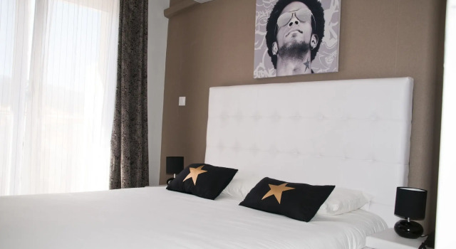 Hôtel Bleu Azur, Rezervovat Hotel Hotely v Vermillion Coast se snídaní, Snídaně