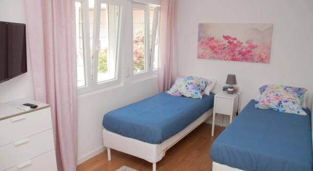 Pine Tree Villa, Забронировать Вилла Виллы Кашкайш, рядом с Музей Condes de Castro Guimaraes, Вилла