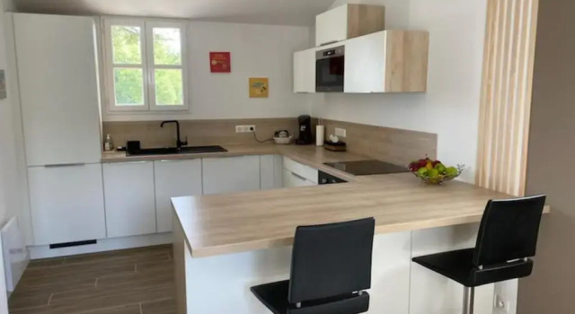 Коттедж Les Restanques Maison du lac 4 chambres