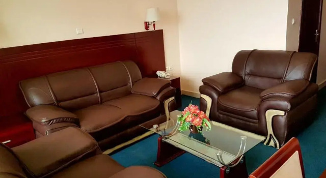 Deluxe Suite Nobleza Hotel