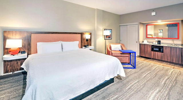 Двухместный номер Standard Hampton Inn by Hilton Ottawa Airport