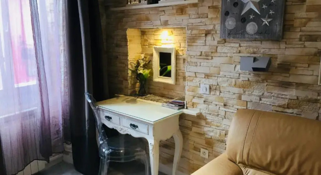 Appart Spa et Sauna Privatif Au Cœur De Beaune, Забронировать Курортный отель СПА-отели Бона, рядом с Винный погреб Patriarche Père et Fils, SPA-услуги