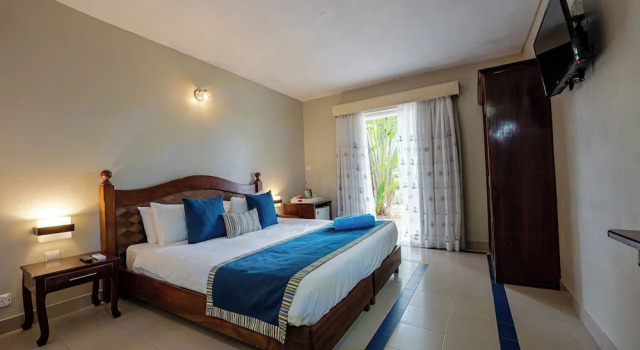Номер Standard с видом на сад Le Grand Bleu Hotel