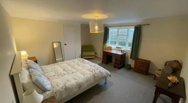 Beautiful 2bed Cottage in Knowle St Giles nr Chard, Varaa Lomakoti Mökit kohteessa Merseyside, Mökki