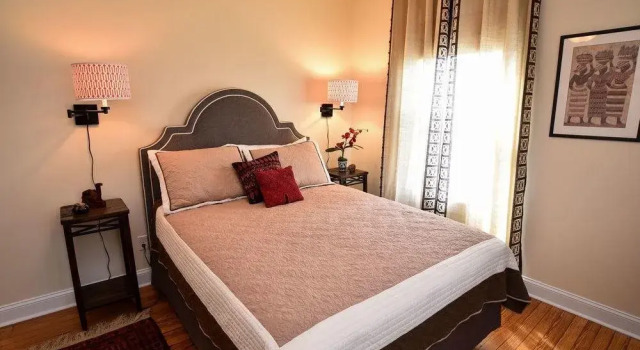 Alyssa House Bed & Breakfast, Prenota Hotel Cape Charles Virginia