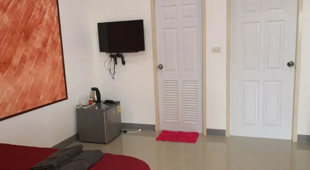 Ban Khunsiri, Rezervați Hotel Khaem Son Thailanda