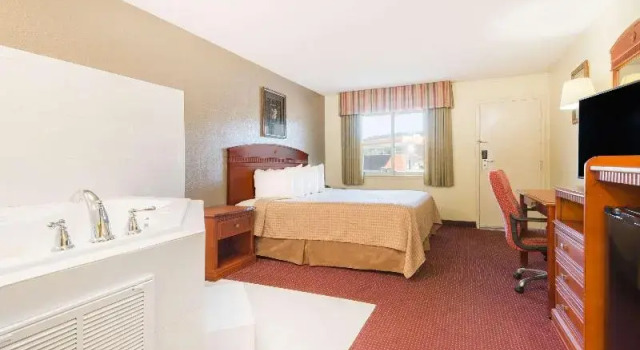 Номер Standard Days Inn by Wyndham Paintsville