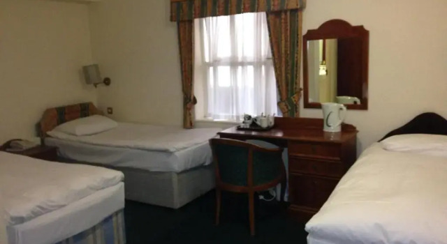 Трёхместный номер Standard Abbey Lodge Hotel