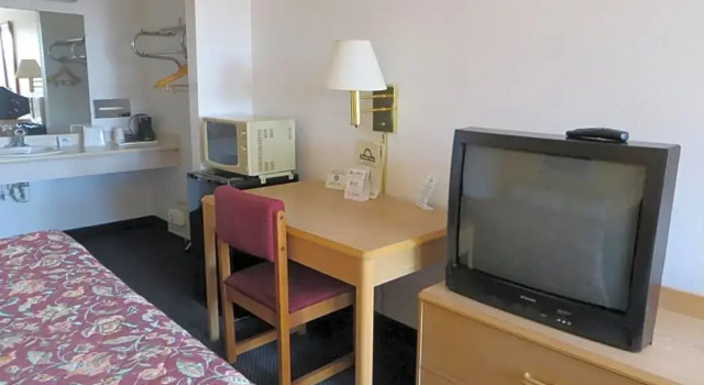 Номер Deluxe Days Inn by Wyndham Kingdom City
