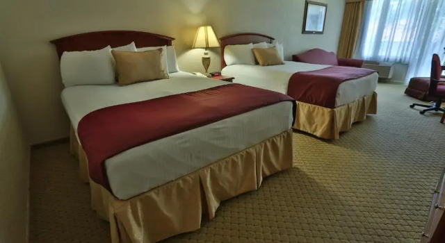 Номер Premium Inn of the Hills Hotel and Conference Center