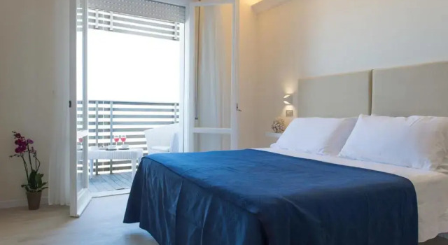 Трёхместный номер Standard с видом на море Kiss Beachfront Hotel & Restaurant