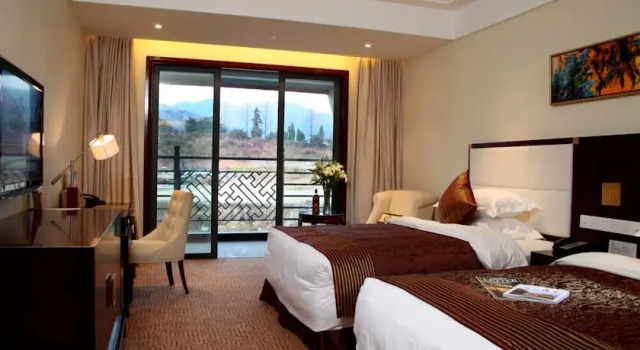 Wu Dang Shan Jian Guo Hotel, Reservar Hotel Shiyan 