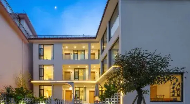 There is a designer homestay (the Old Town of Lijiang Store）, Prenota Hotel Hotel a Yunnan con parcheggio, Parcheggio