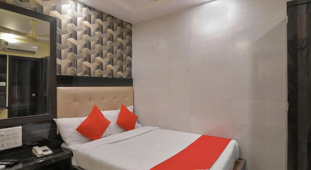 OYO 5171 Hotel Palace Residency, Забронировать Отель Отели штата Махараштры 3 звезды, 3*