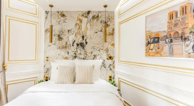 Luxury 2 Bedroom Apartment  Eiffel Tower, Забронировать Апартаменты/квартира Отели Парижа с парковкой, рядом с Свято-Троицкий собор и Русский православный духовно-культурный центр, Парковка