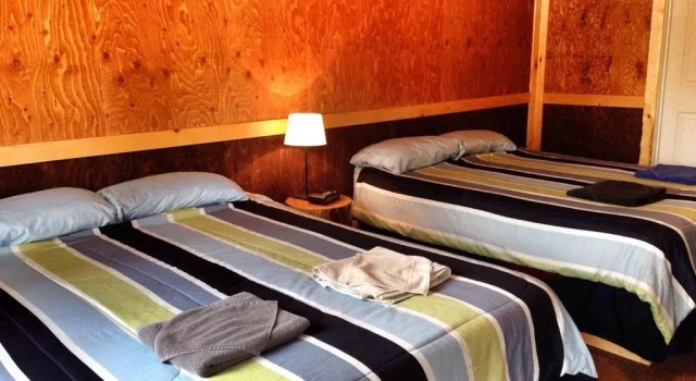 Mountain View Cabins, Buchen Sie Hotel Golden British Columbia