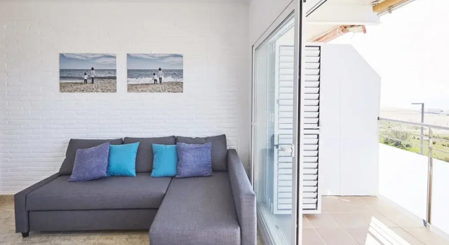 Casa Petit Bateau Be my guest Castelldefels, Book Guesthouse Castelldefels Baix Llobregat