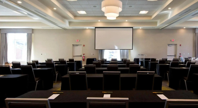 Номер Standard c 1 комнатой Hilton Garden Inn Martinsburg